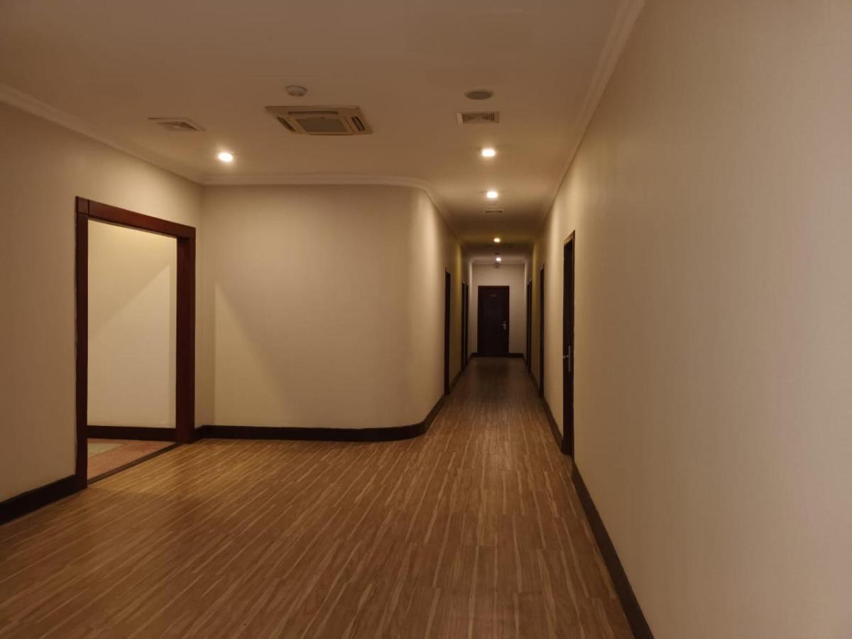 Seasons Riverside Hotel Vientiane Exterior photo